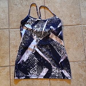 Size 6 lululemon flow y tank